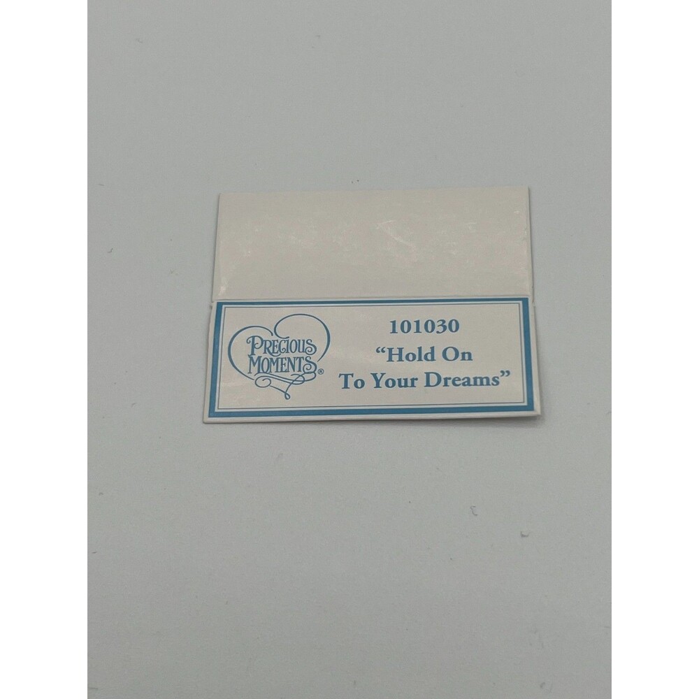 PRECIOUS MOMENTS "HOLD ON TO YOUR DREAMS " 2009 RARE!! Porcelain Bisque Figurine - Picture 15 of 15